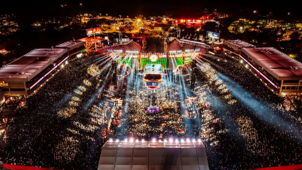 Arena iluminada